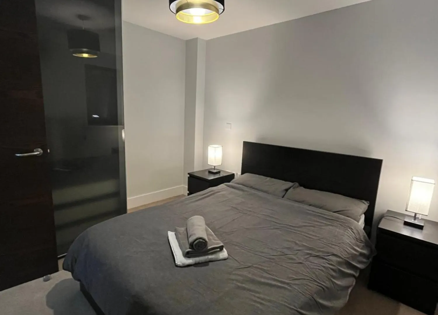 Stylish 1 Bed Apartment In Belfast City Centre 0*,  United Kingdom