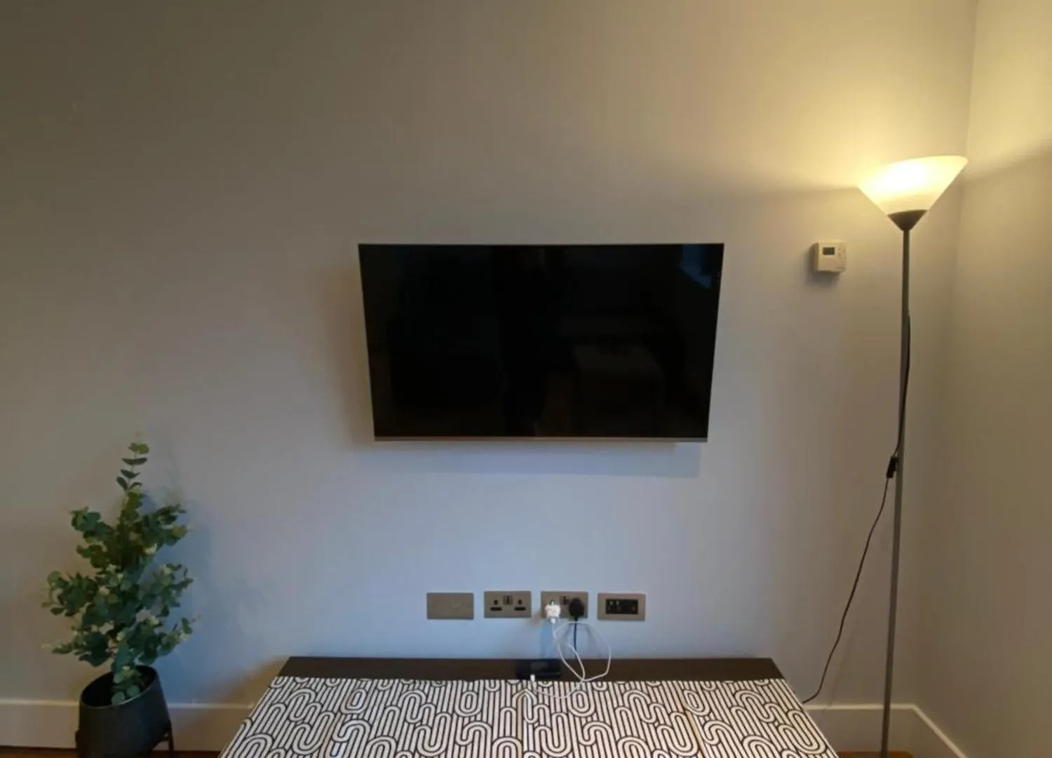 Stylish 1 Bed Apartment In Belfast City Centre